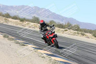 media/Dec-04-2025-Racers Edge (Thu) [[5ebc9f124d]]/3-B Group/3-Session 2 (Turn 7 Inside)/